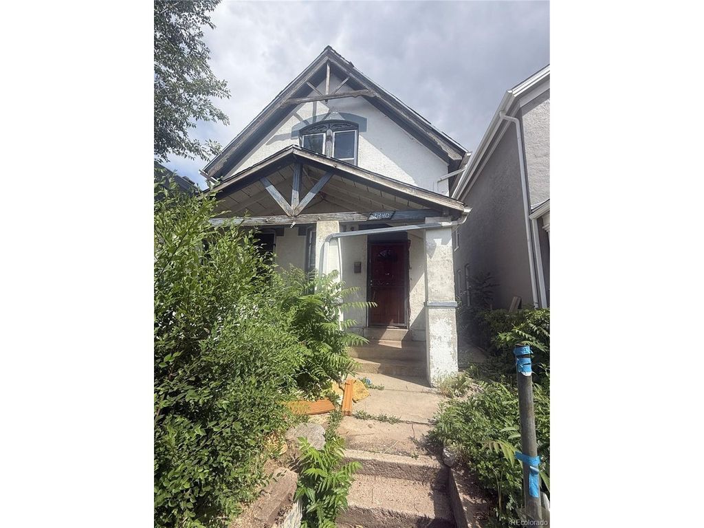 2840 Arapahoe St, Denver, CO 80205