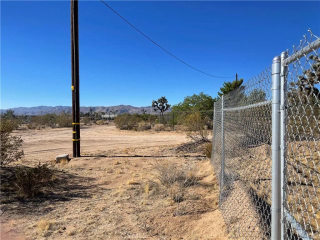 3884 Indio, Yucca Valley, CA 92284