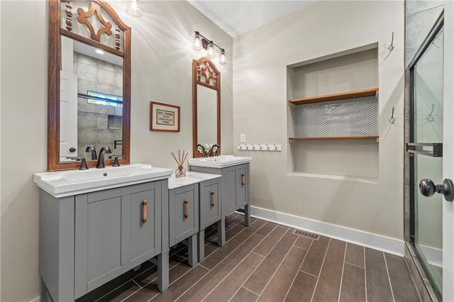 1047 Tranquility Lane, Hartwell, GA 30643
