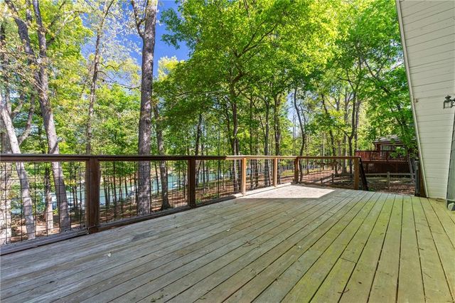 1047 Tranquility Lane, Hartwell, GA 30643