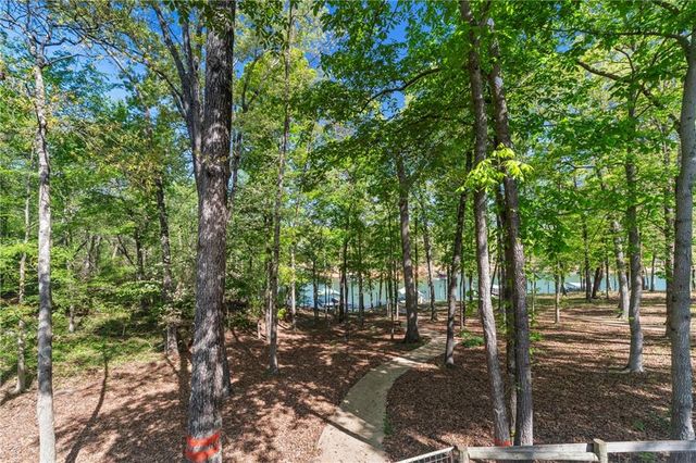 1047 Tranquility Lane, Hartwell, GA 30643