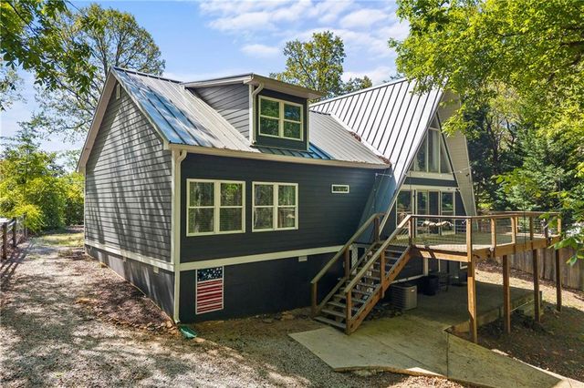 1047 Tranquility Lane, Hartwell, GA 30643