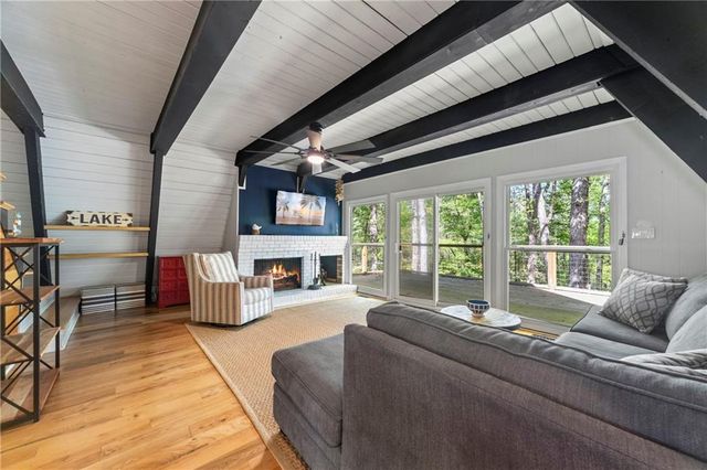 1047 Tranquility Lane, Hartwell, GA 30643