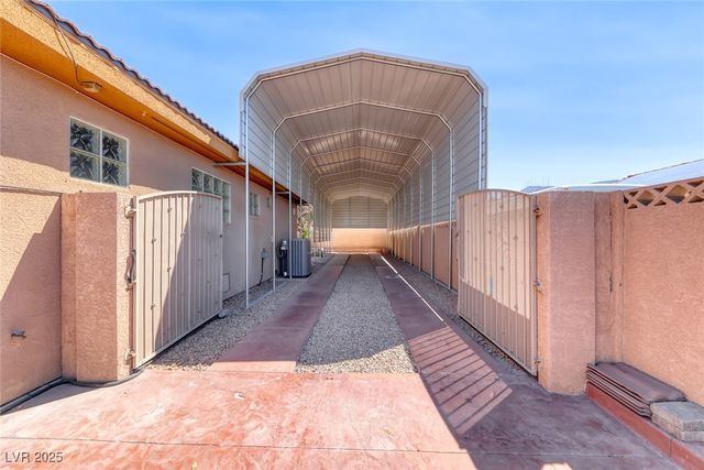 211 Viewmont Drive, Henderson, NV 89015