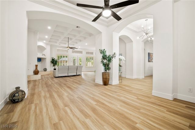 211 Viewmont Drive, Henderson, NV 89015