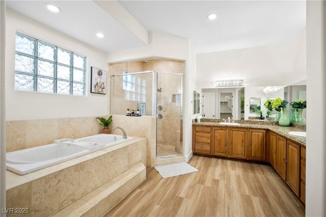 211 Viewmont Drive, Henderson, NV 89015