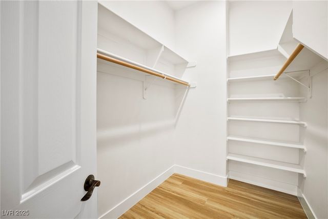 211 Viewmont Drive, Henderson, NV 89015