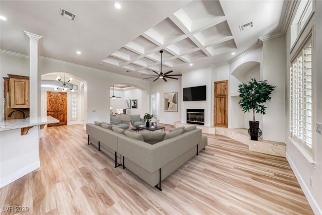 211 Viewmont Drive, Henderson, NV 89015