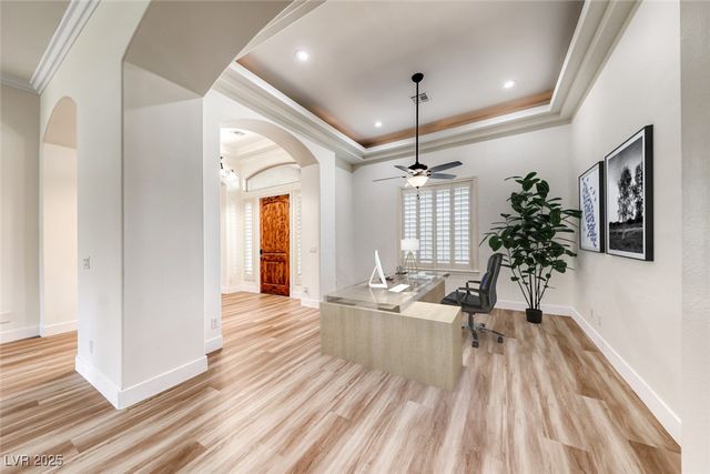 211 Viewmont Drive, Henderson, NV 89015