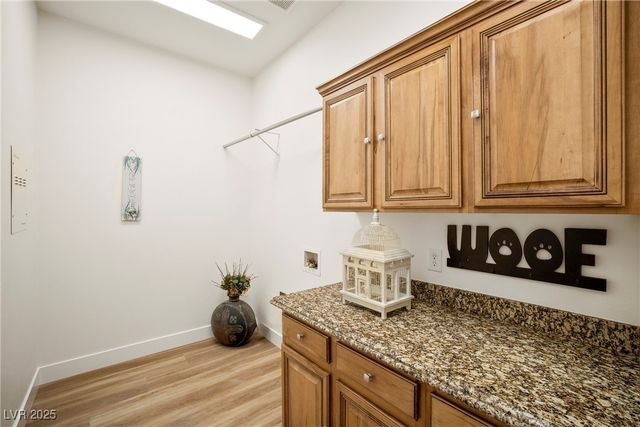 211 Viewmont Drive, Henderson, NV 89015