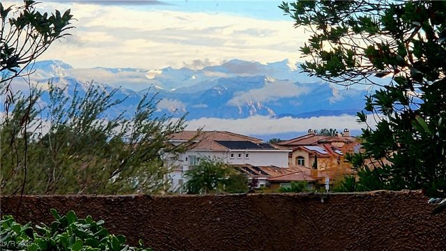 211 Viewmont Drive, Henderson, NV 89015