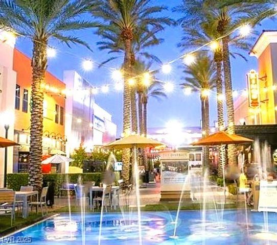 211 Viewmont Drive, Henderson, NV 89015