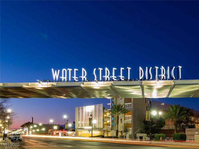 211 Viewmont Drive, Henderson, NV 89015