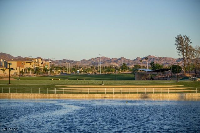 211 Viewmont Drive, Henderson, NV 89015