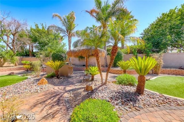 211 Viewmont Drive, Henderson, NV 89015