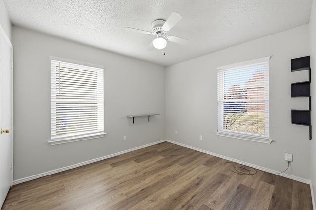 6421 Fairview Drive, Watauga, TX 76148