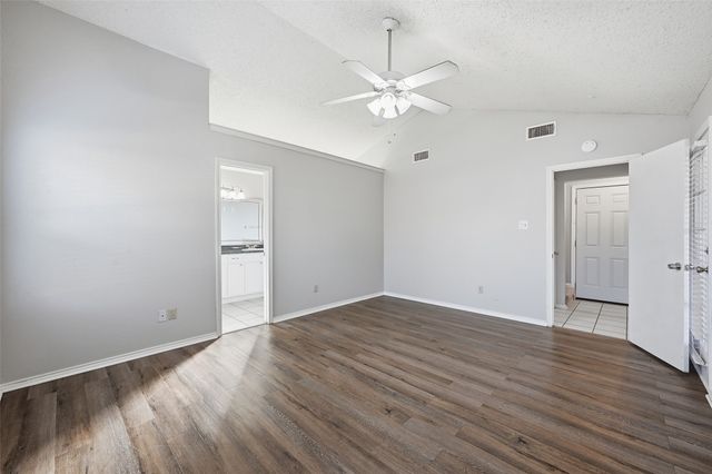 6421 Fairview Drive, Watauga, TX 76148