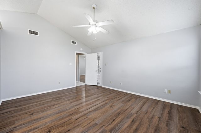 6421 Fairview Drive, Watauga, TX 76148