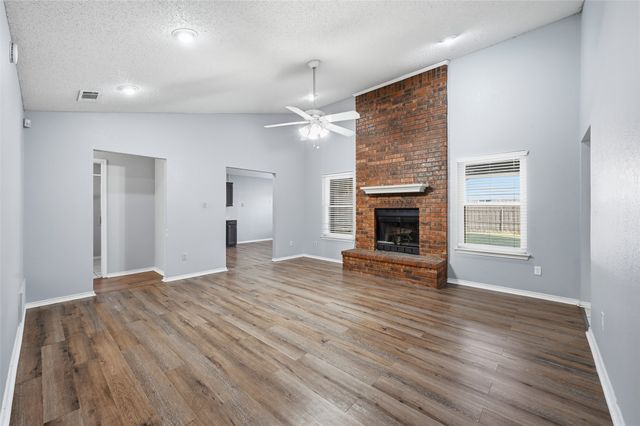 6421 Fairview Drive, Watauga, TX 76148