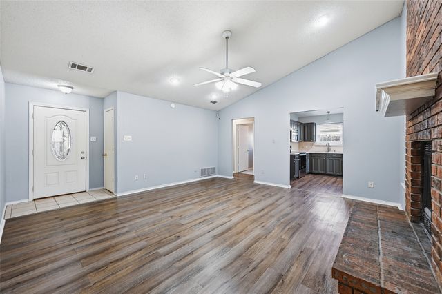 6421 Fairview Drive, Watauga, TX 76148