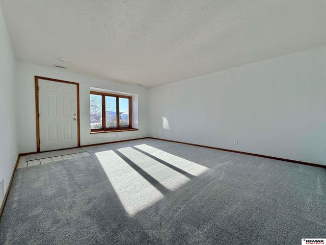 2232 Marigold Circle, Lincoln, NE 68521