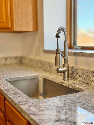 2232 Marigold Circle, Lincoln, NE 68521