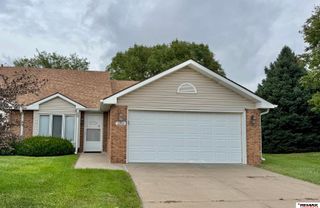 2232 Marigold Circle, Lincoln, NE 68521