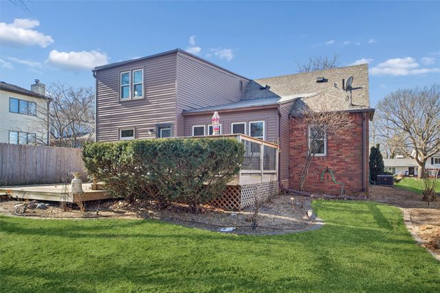 3215 44th Street, Des Moines, IA 50310