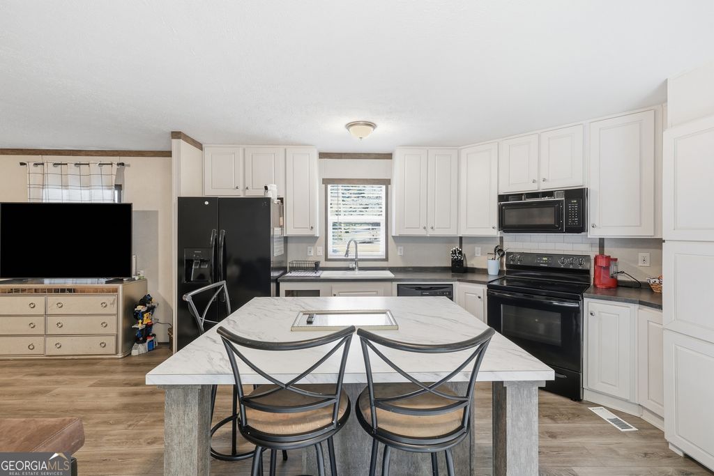 739 Ridgeview Drive, Lavonia, GA 30553 — photo 5