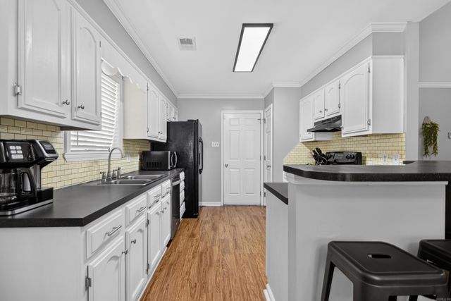27 Oak Ridge Drive, Maumelle, AR 72113