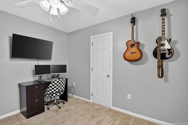 27 Oak Ridge Drive, Maumelle, AR 72113