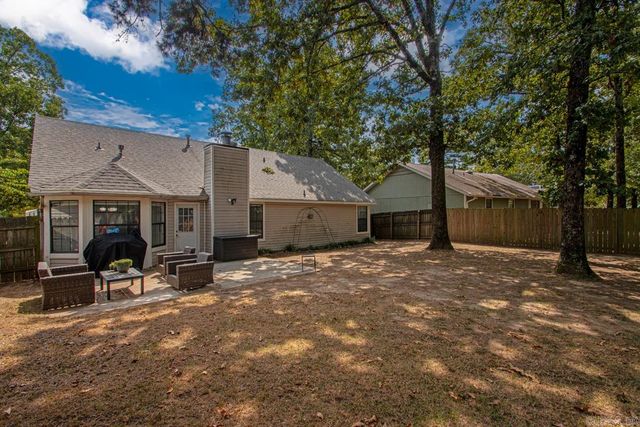 27 Oak Ridge Drive, Maumelle, AR 72113