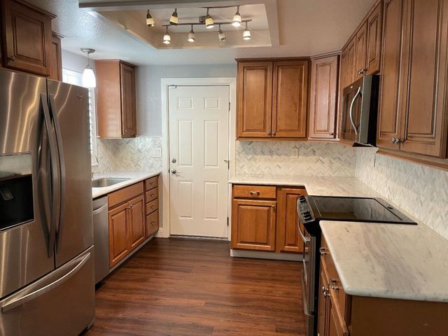 6054 6054 Peoria Dr, Citrus Heights, CA 95621