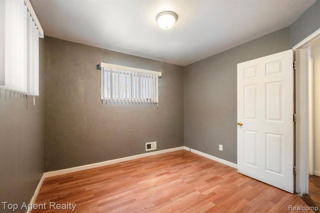 520 Linda Vista Drive, Pontiac, MI 48342