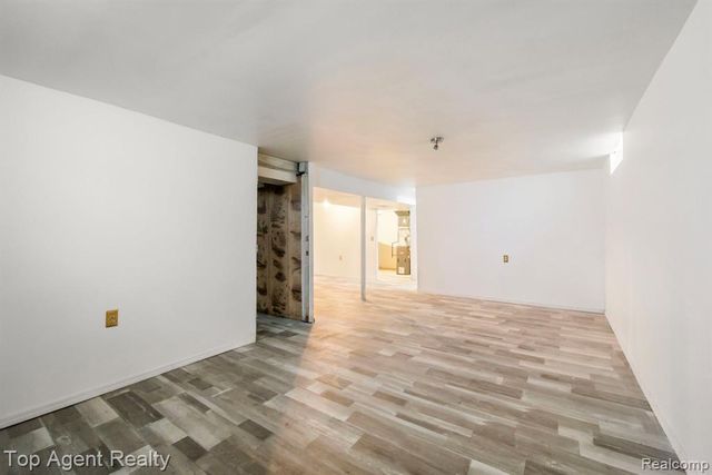 520 Linda Vista Drive, Pontiac, MI 48342