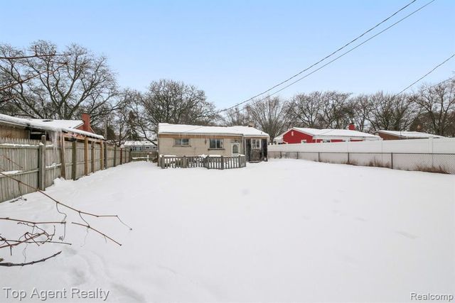 520 Linda Vista Drive, Pontiac, MI 48342