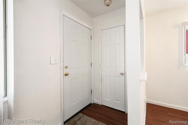 520 Linda Vista Drive, Pontiac, MI 48342