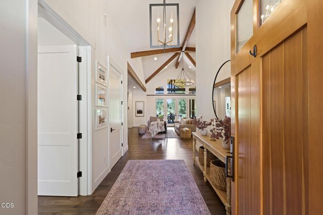 60255 Sunset View Drive, Bend, OR 97702