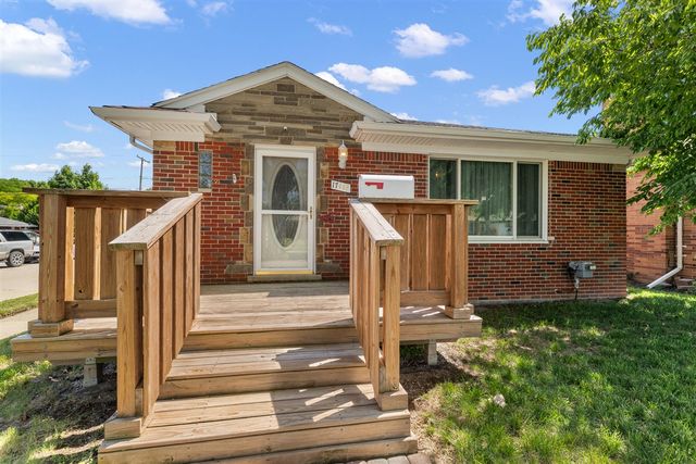17448 Veronica Avenue, Eastpointe, MI 48021