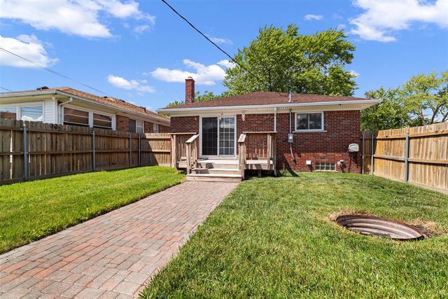 17448 Veronica Avenue, Eastpointe, MI 48021