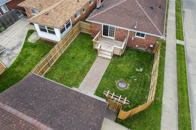 17448 Veronica Avenue, Eastpointe, MI 48021