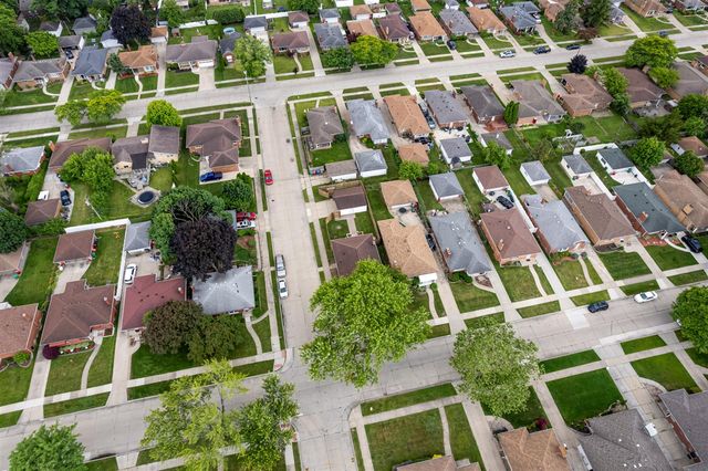17448 Veronica Avenue, Eastpointe, MI 48021