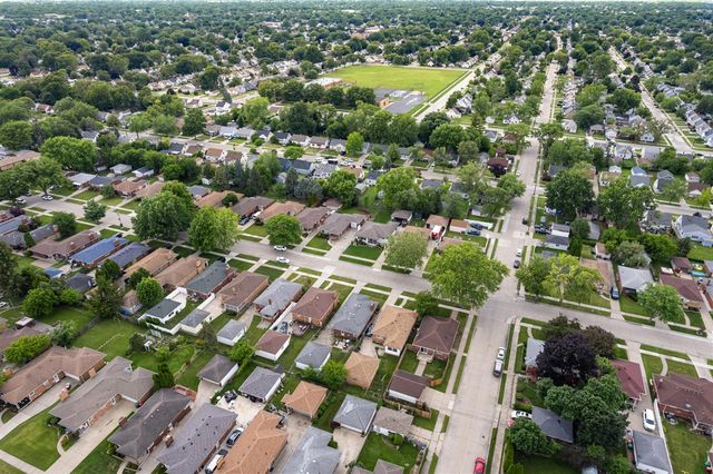 17448 Veronica Avenue, Eastpointe, MI 48021