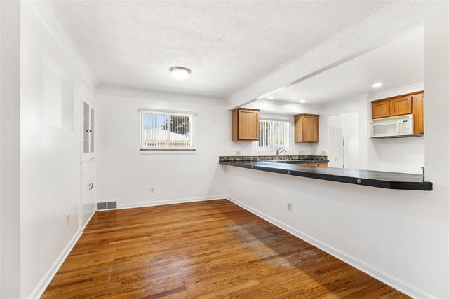 17448 Veronica Avenue, Eastpointe, MI 48021