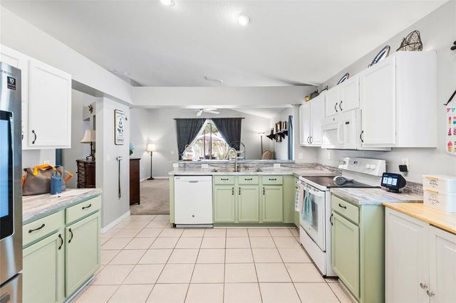 614 SOMERSTONE DRIVE, Valrico, FL 33594