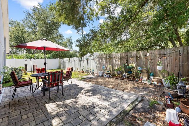 614 SOMERSTONE DRIVE, Valrico, FL 33594