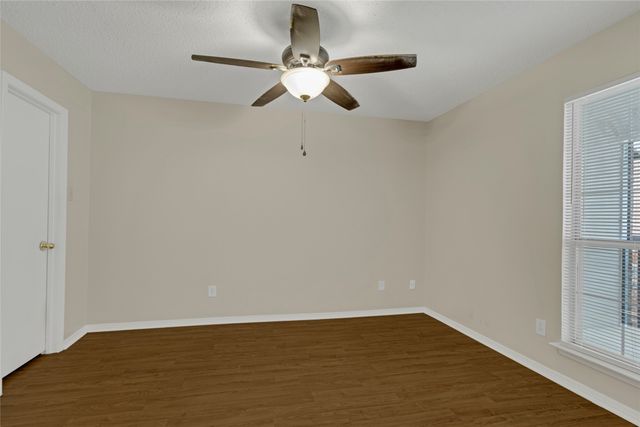 18333 Roehampton Drive 423, Dallas, TX 75252