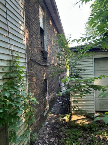 1297-1299 W 15th Avenue, Gary, IN 46407