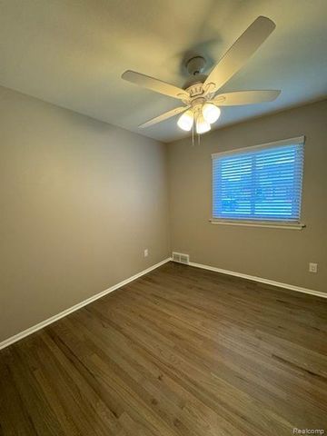36411 Roycroft Street, Livonia, MI 48154