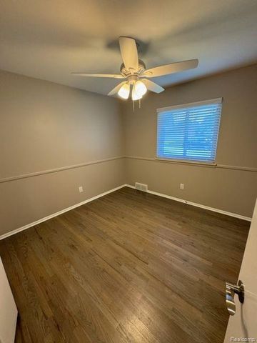 36411 Roycroft Street, Livonia, MI 48154